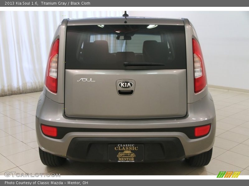 Titanium Gray / Black Cloth 2013 Kia Soul 1.6