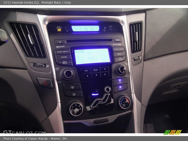 Midnight Black / Gray 2013 Hyundai Sonata GLS