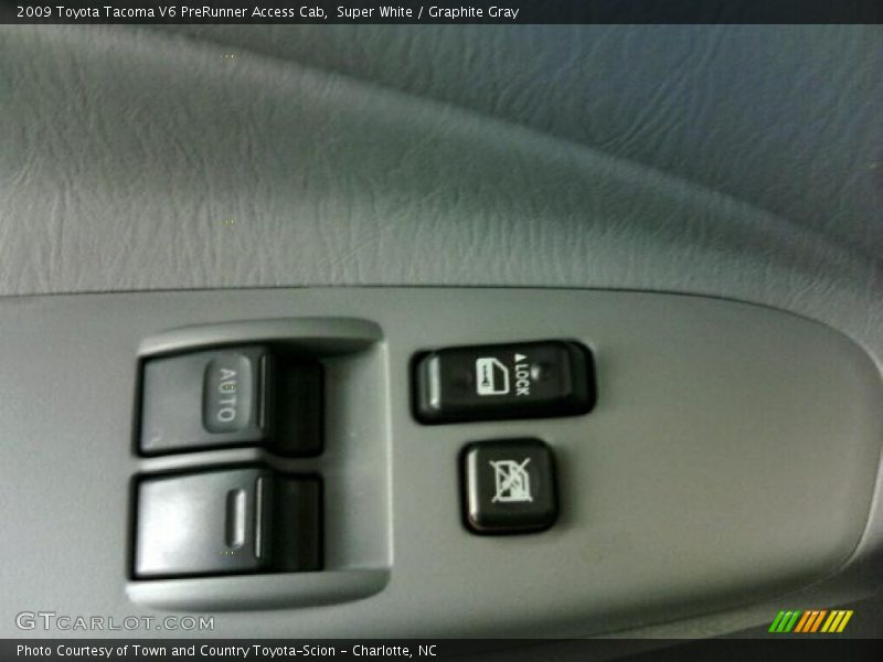 Super White / Graphite Gray 2009 Toyota Tacoma V6 PreRunner Access Cab