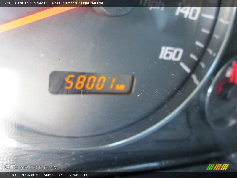 White Diamond / Light Neutral 2005 Cadillac CTS Sedan