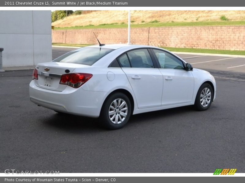 Summit White / Jet Black/Medium Titanium 2011 Chevrolet Cruze LS
