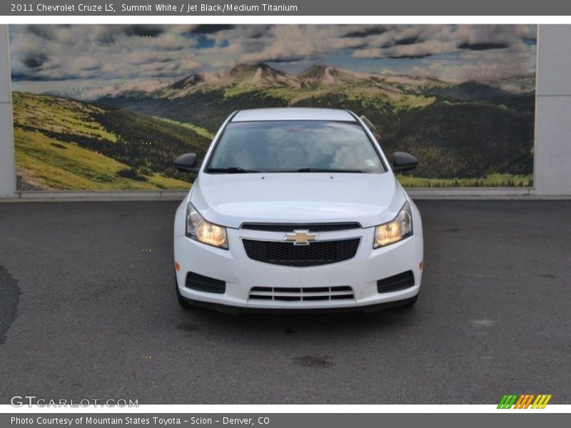 Summit White / Jet Black/Medium Titanium 2011 Chevrolet Cruze LS