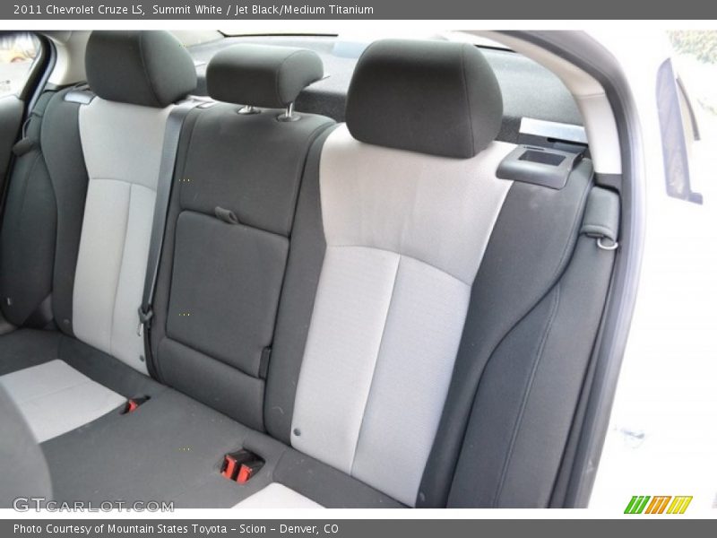 Summit White / Jet Black/Medium Titanium 2011 Chevrolet Cruze LS