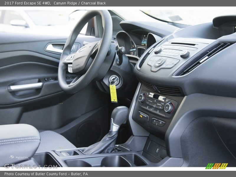 Canyon Ridge / Charcoal Black 2017 Ford Escape SE 4WD