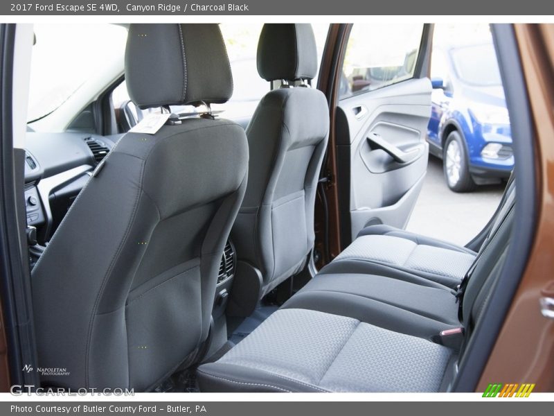 Canyon Ridge / Charcoal Black 2017 Ford Escape SE 4WD