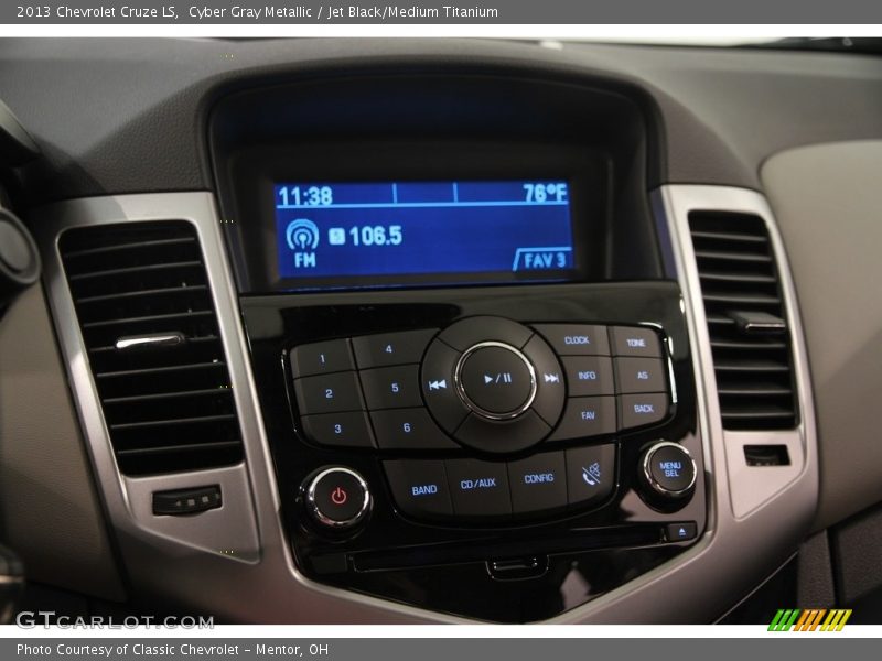 Cyber Gray Metallic / Jet Black/Medium Titanium 2013 Chevrolet Cruze LS
