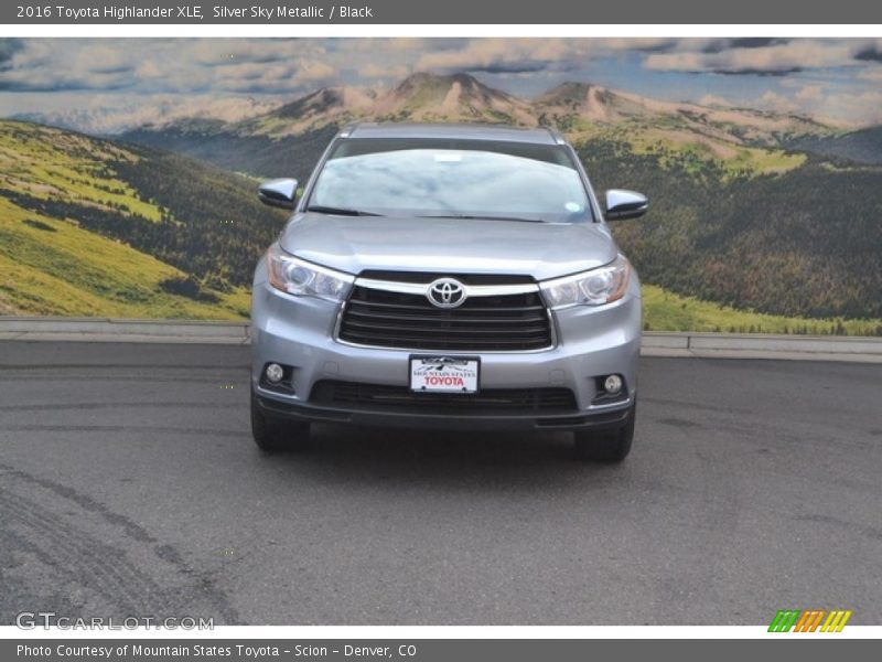 Silver Sky Metallic / Black 2016 Toyota Highlander XLE