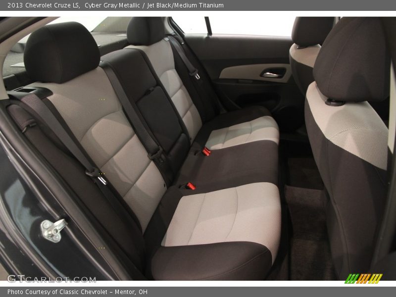 Cyber Gray Metallic / Jet Black/Medium Titanium 2013 Chevrolet Cruze LS