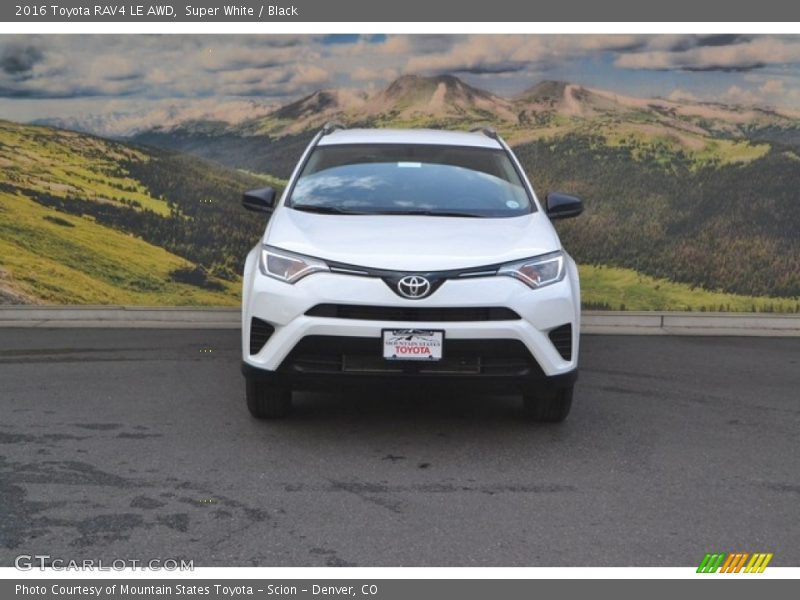 Super White / Black 2016 Toyota RAV4 LE AWD