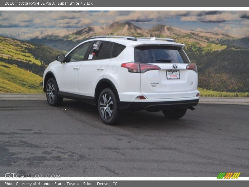 Super White / Black 2016 Toyota RAV4 LE AWD