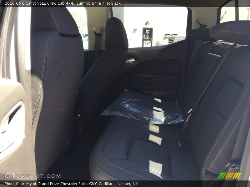 Summit White / Jet Black 2016 GMC Canyon SLE Crew Cab 4x4