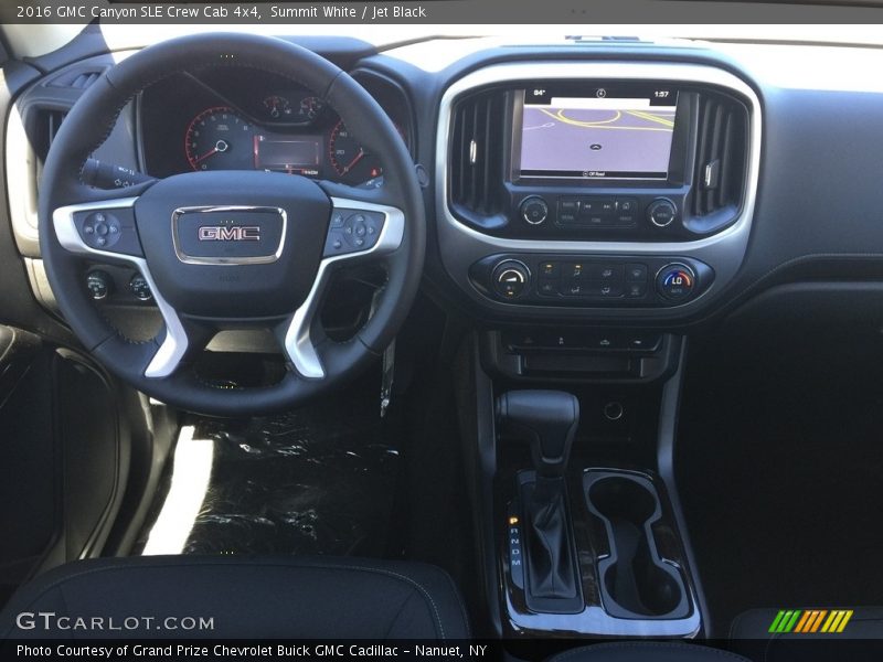 Summit White / Jet Black 2016 GMC Canyon SLE Crew Cab 4x4
