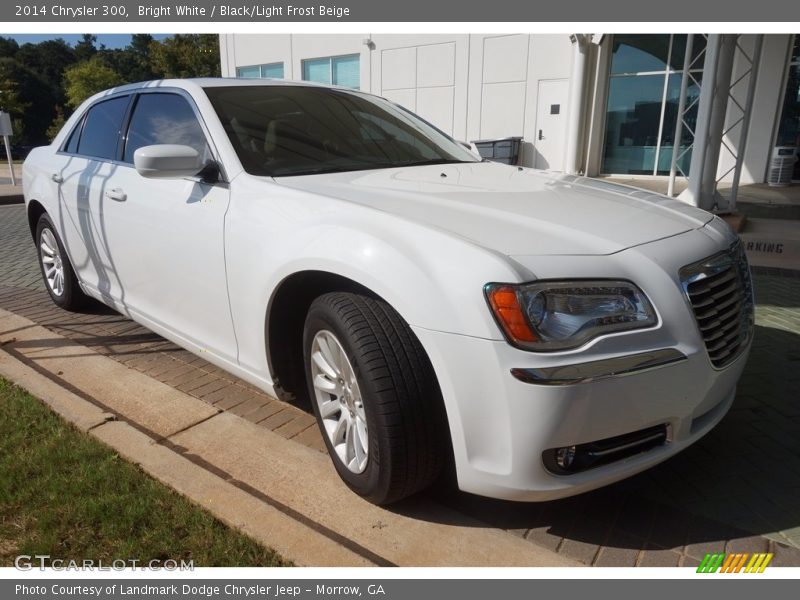 Bright White / Black/Light Frost Beige 2014 Chrysler 300