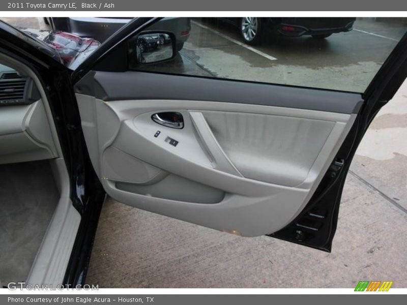 Black / Ash 2011 Toyota Camry LE