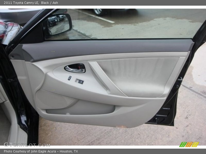 Black / Ash 2011 Toyota Camry LE