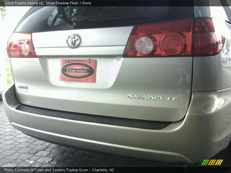 Silver Shadow Pearl / Stone 2009 Toyota Sienna LE