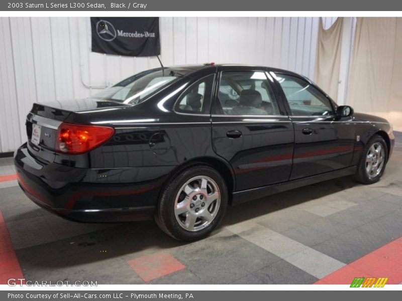 Black / Gray 2003 Saturn L Series L300 Sedan
