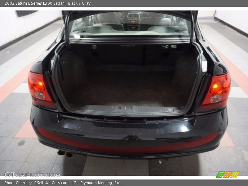 Black / Gray 2003 Saturn L Series L300 Sedan