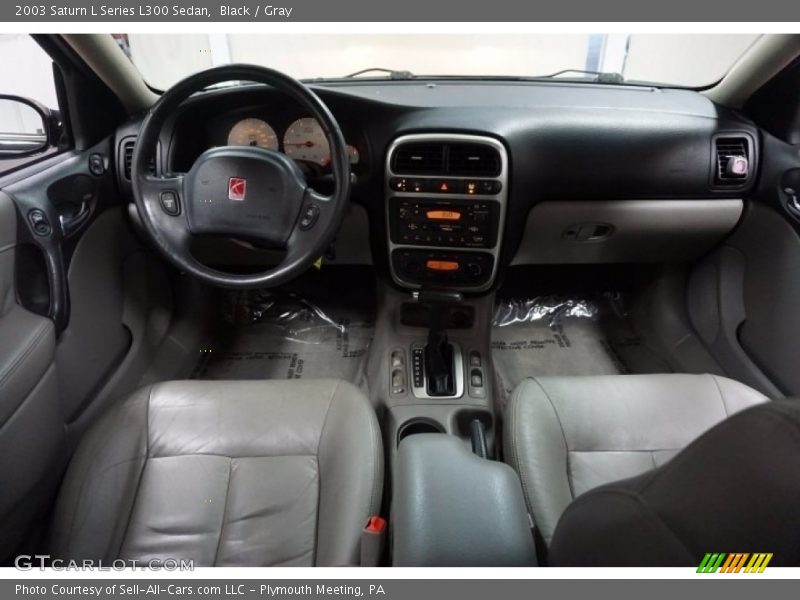 Black / Gray 2003 Saturn L Series L300 Sedan