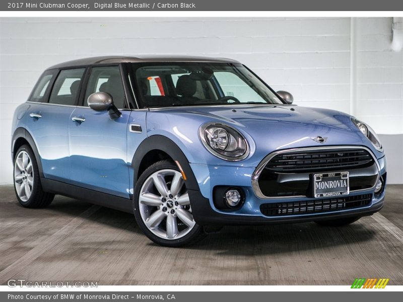 Front 3/4 View of 2017 Clubman Cooper
