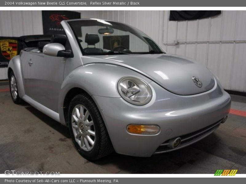 Reflex Silver Metallic / Black 2004 Volkswagen New Beetle GLS Convertible