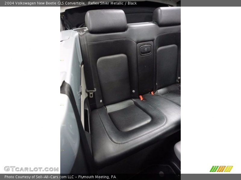 Reflex Silver Metallic / Black 2004 Volkswagen New Beetle GLS Convertible