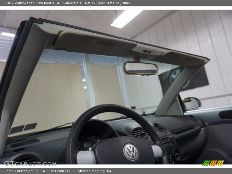 Reflex Silver Metallic / Black 2004 Volkswagen New Beetle GLS Convertible