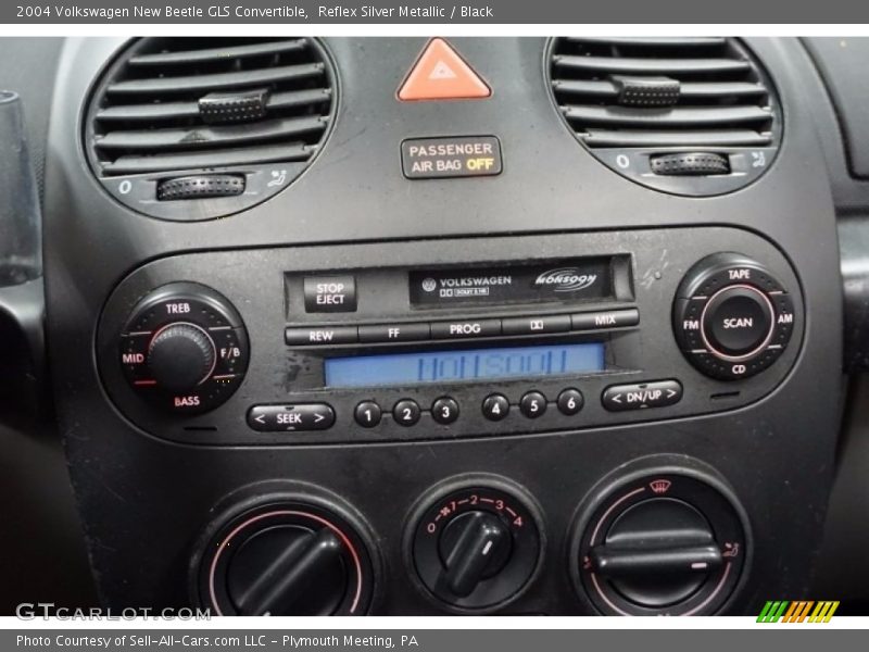 Reflex Silver Metallic / Black 2004 Volkswagen New Beetle GLS Convertible