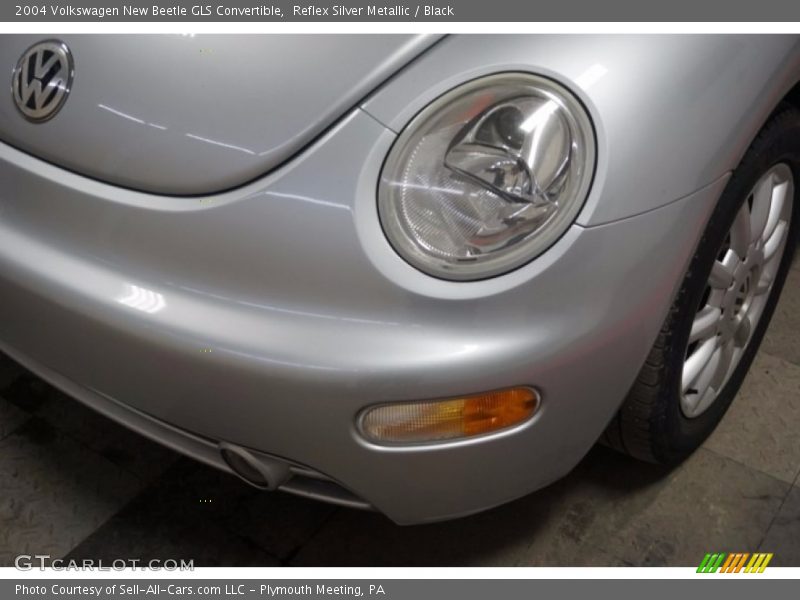 Reflex Silver Metallic / Black 2004 Volkswagen New Beetle GLS Convertible