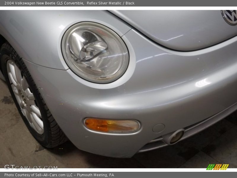 Reflex Silver Metallic / Black 2004 Volkswagen New Beetle GLS Convertible