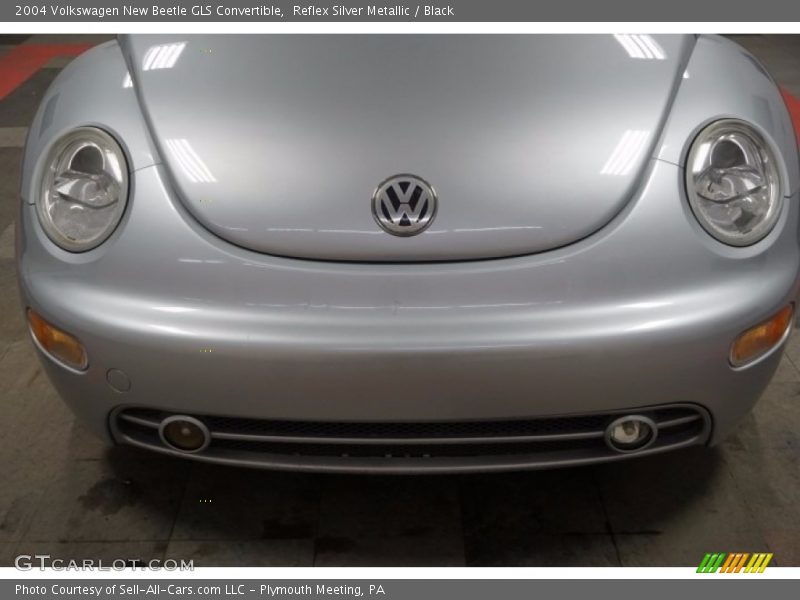 Reflex Silver Metallic / Black 2004 Volkswagen New Beetle GLS Convertible