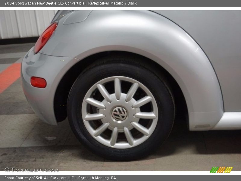 Reflex Silver Metallic / Black 2004 Volkswagen New Beetle GLS Convertible