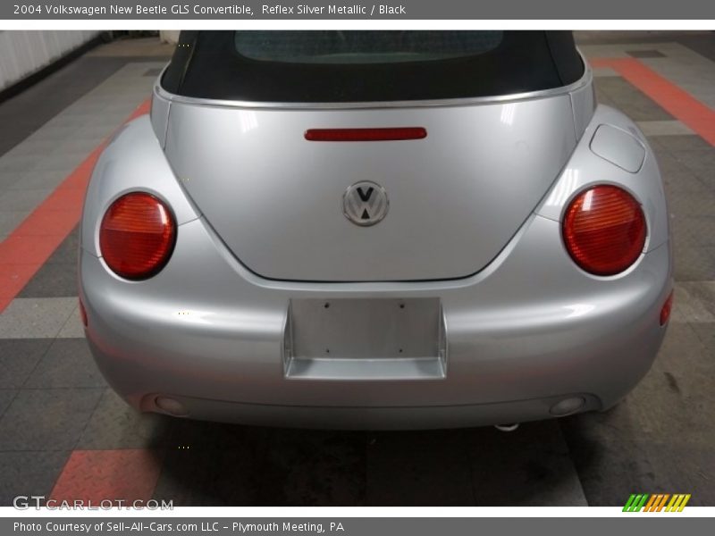 Reflex Silver Metallic / Black 2004 Volkswagen New Beetle GLS Convertible