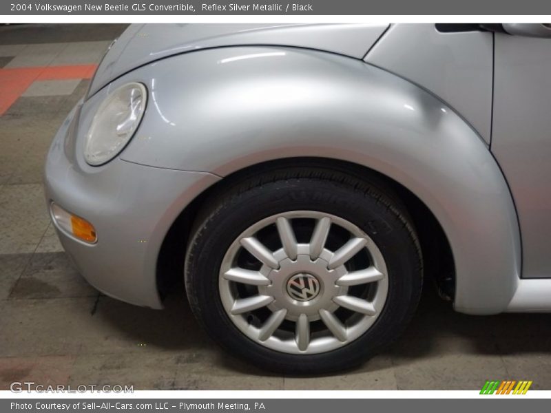 Reflex Silver Metallic / Black 2004 Volkswagen New Beetle GLS Convertible
