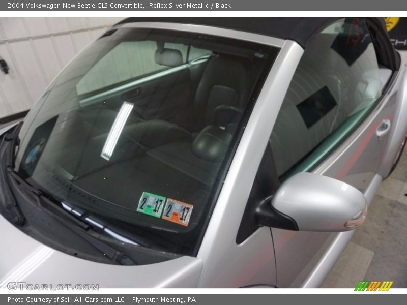 Reflex Silver Metallic / Black 2004 Volkswagen New Beetle GLS Convertible