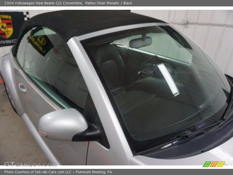 Reflex Silver Metallic / Black 2004 Volkswagen New Beetle GLS Convertible