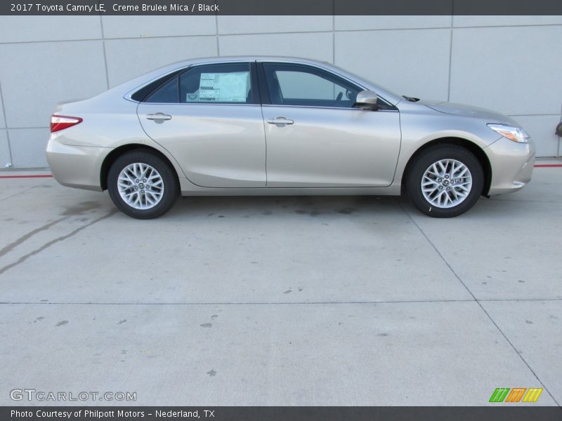 Creme Brulee Mica / Black 2017 Toyota Camry LE