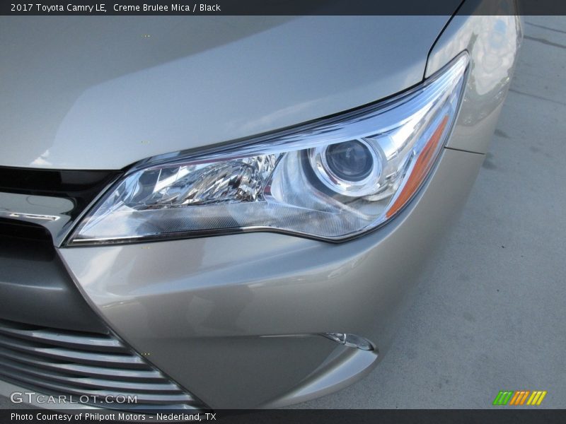 Creme Brulee Mica / Black 2017 Toyota Camry LE