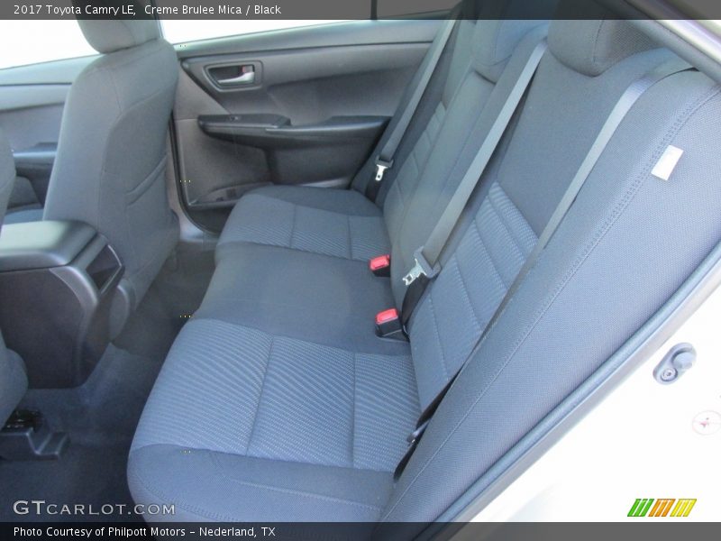 Creme Brulee Mica / Black 2017 Toyota Camry LE