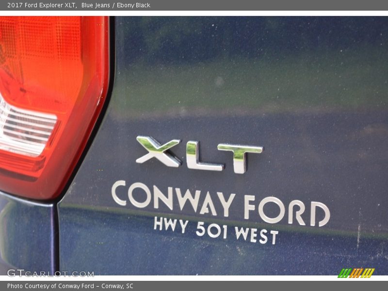 Blue Jeans / Ebony Black 2017 Ford Explorer XLT