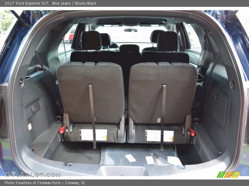 Blue Jeans / Ebony Black 2017 Ford Explorer XLT