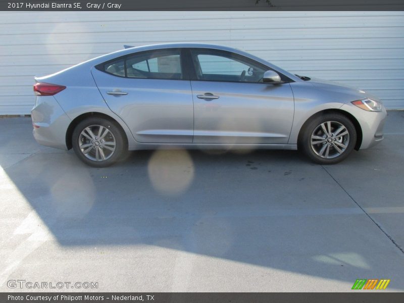Gray / Gray 2017 Hyundai Elantra SE