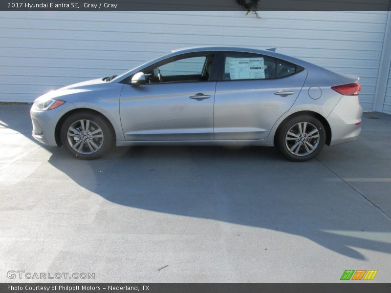 Gray / Gray 2017 Hyundai Elantra SE