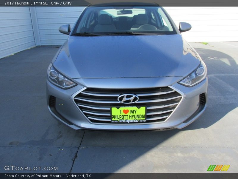 Gray / Gray 2017 Hyundai Elantra SE
