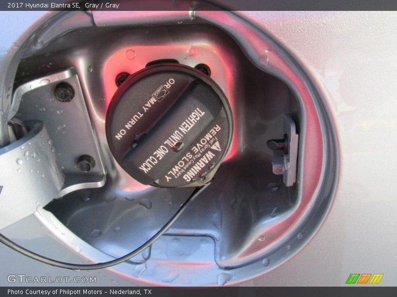 Gray / Gray 2017 Hyundai Elantra SE