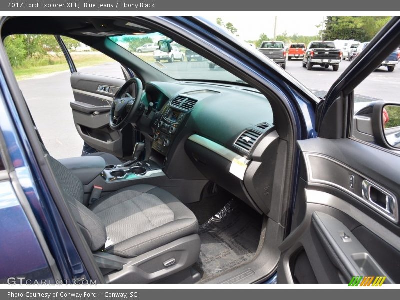 Blue Jeans / Ebony Black 2017 Ford Explorer XLT