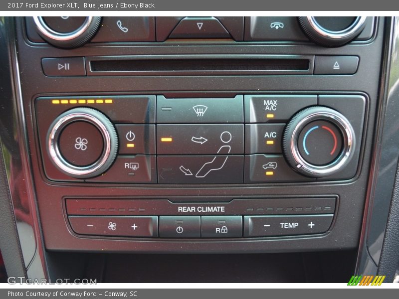 Blue Jeans / Ebony Black 2017 Ford Explorer XLT