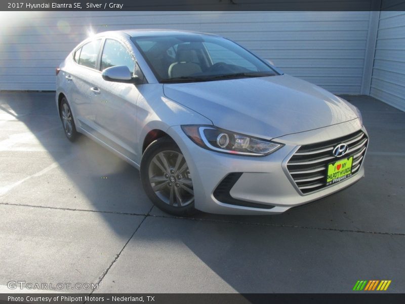 Silver / Gray 2017 Hyundai Elantra SE