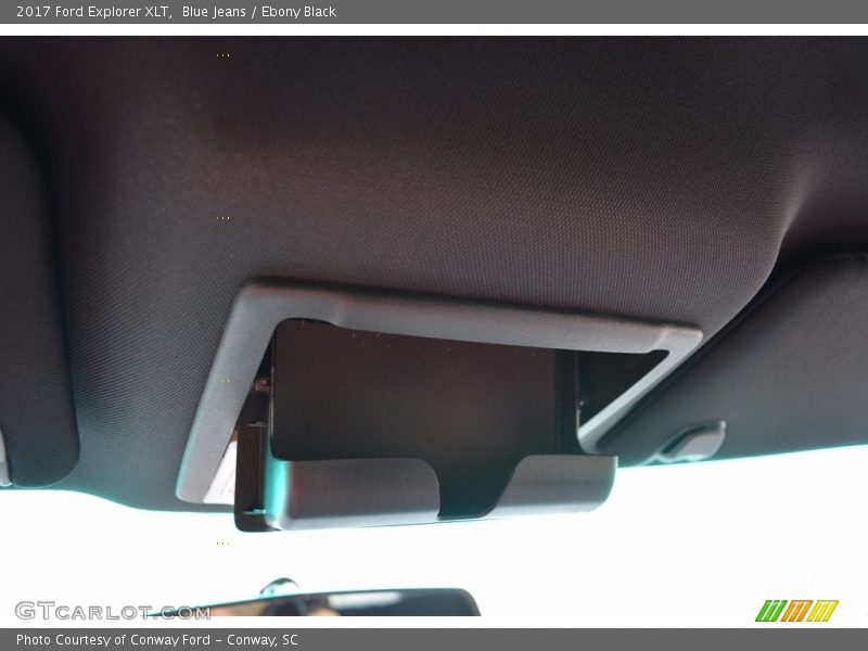 Blue Jeans / Ebony Black 2017 Ford Explorer XLT