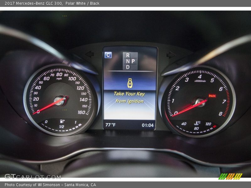 Polar White / Black 2017 Mercedes-Benz GLC 300